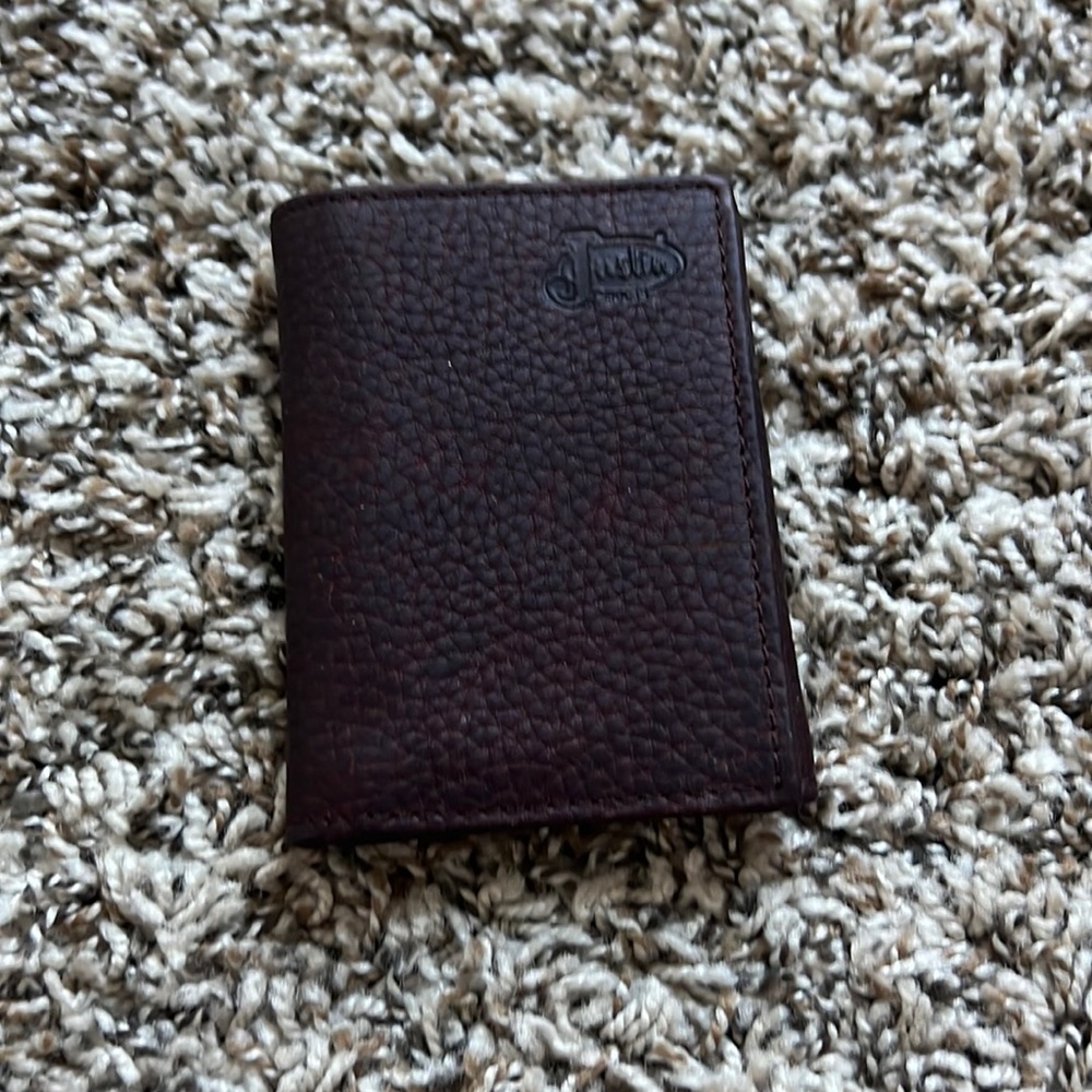 Justin trifold wallet